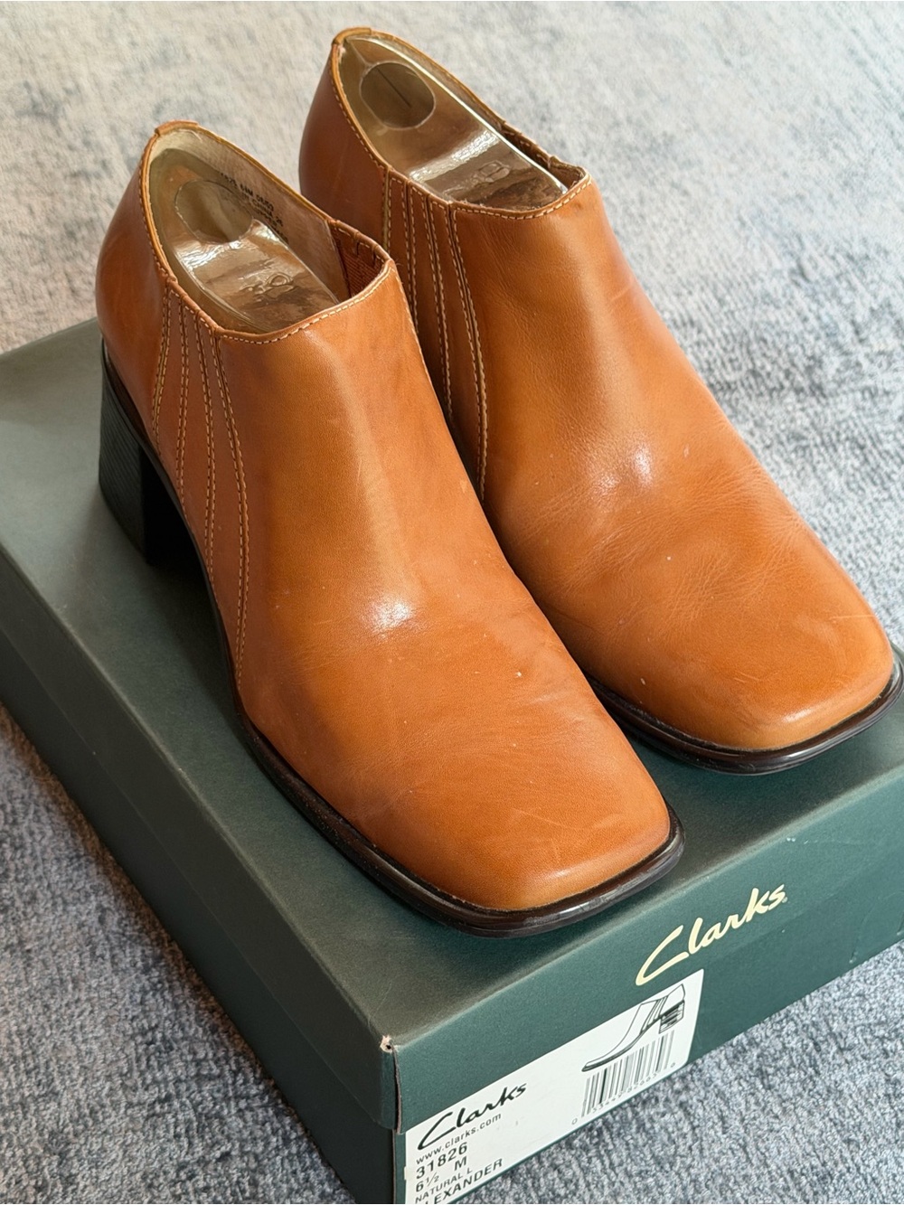 Clark’s Alexander women’s size 6.5M natural leather boot heeled new